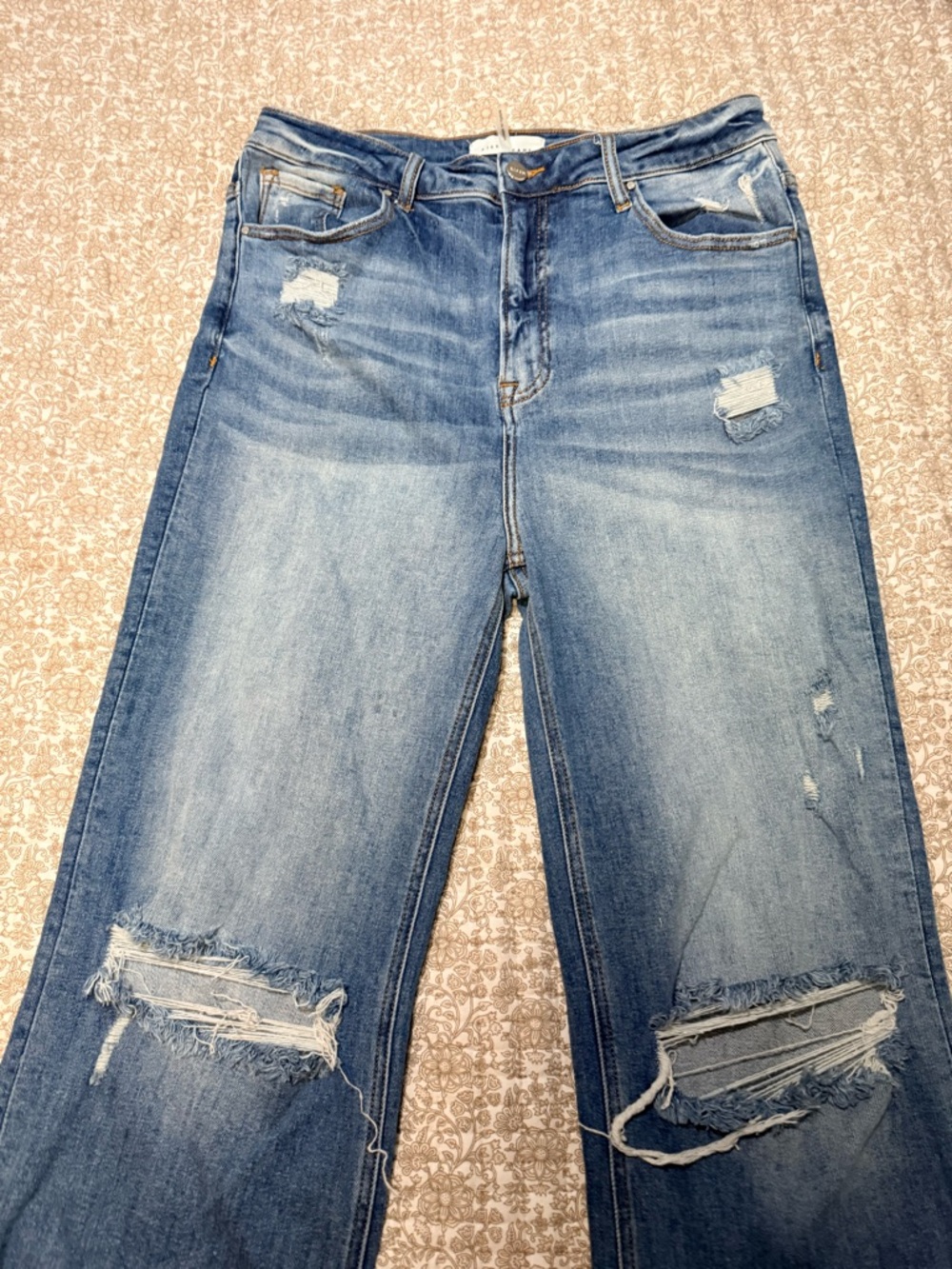 Risen Jeans Casual Boyfriend Jeans in Light Blue with Distressed Knees